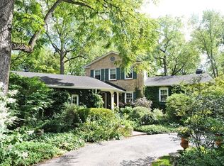 1034 Old Elm Rd, Highland Park, IL 60035