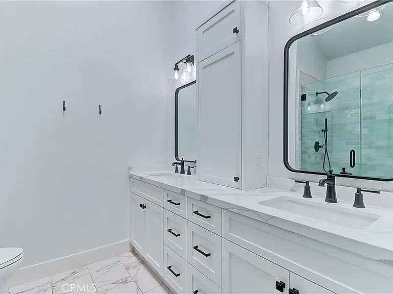 22831 Mariano Dr — Photo 14