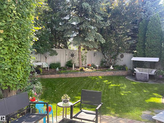 4th image of 716 Hendra Cres NW