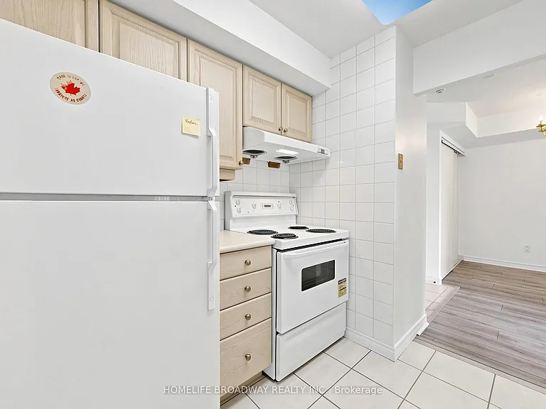 68 Corporate Dr #2827 — Photo 17