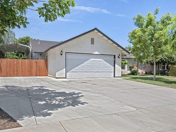 3rd image of 1431 N Norman Dr