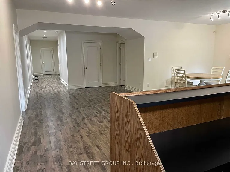 201 McKee Ave — Photo 4