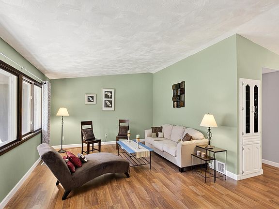 4th image of 7561 Ontario Blvd