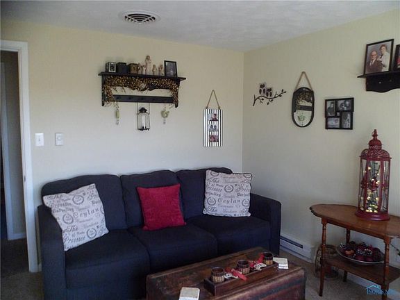 2nd image of 504 N Harrison St
