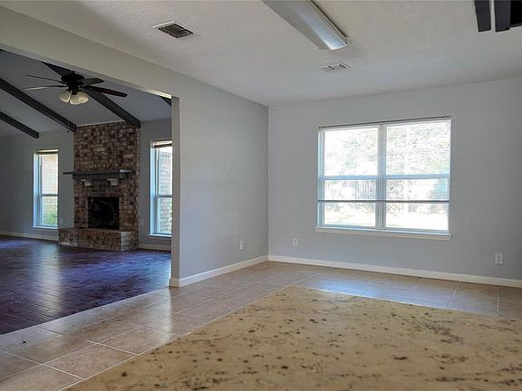 4th image of 813 Glen Hollow Ct