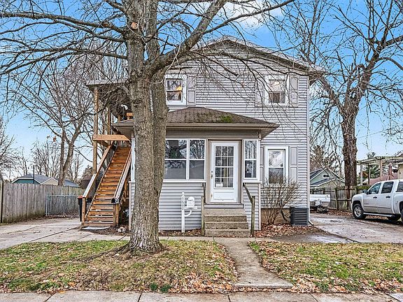 2nd image of 321 Adolph Ave NE