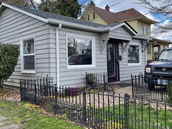1611 State St, Salem, OR 97301