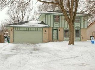3320 Valdez Dr, Des Moines, IA 50310