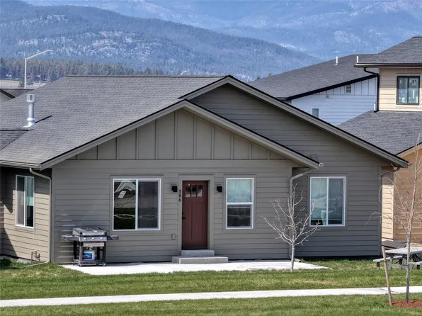 586 Stillwater Rd, Kalispell, MT 59901