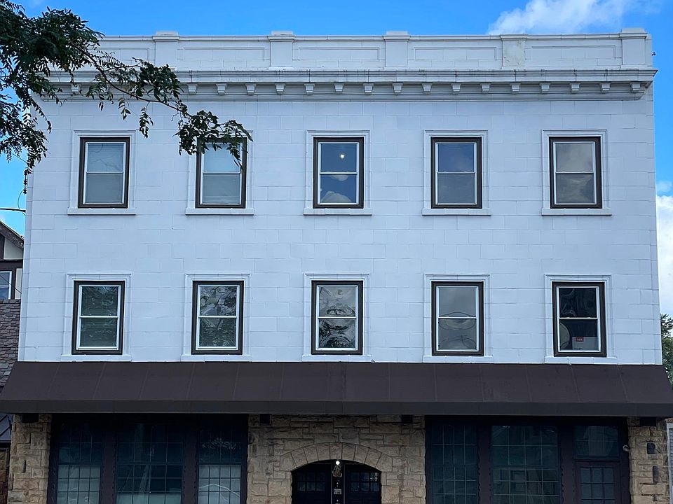 1st image of 15726 Detroit Ave #1
