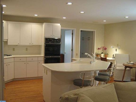 4th image of 35 Stabler Cir