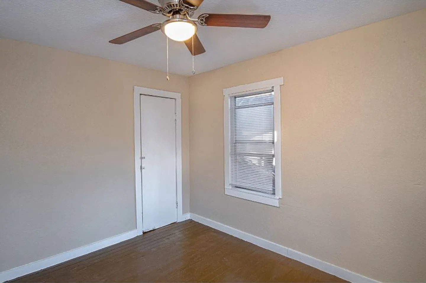 Amazing Newly Remodeled Home Near Downtown — Photo 3