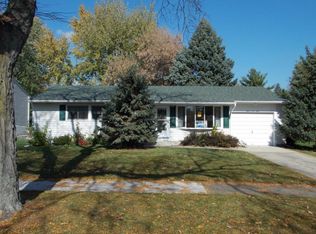 1548 Jewel Ave, St Charles, IL 60174
