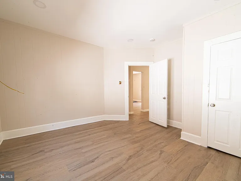 730 E Montrose St #2 — Photo 6