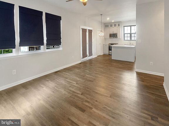 3rd image of 10213 Peel Ring Pl