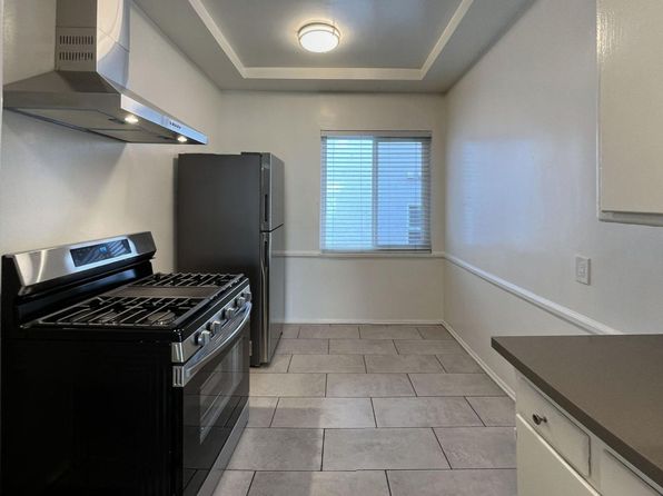 432 S Occidental Blvd APT 6