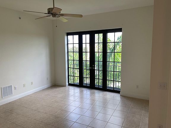 5th image of 8000 Via Sardinia Way Unit 301