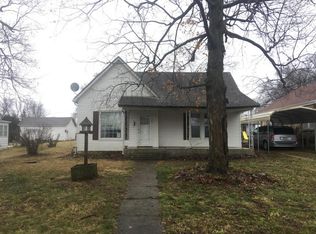 303 E Main St, Ash Grove, MO 65604