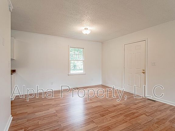 5th image of 310 Brown Ave