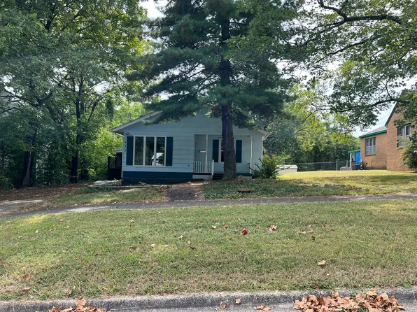 423 W Delaware St, Tahlequah, OK 74464