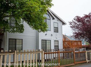 2150 Douglas Ave APT 3, Bellingham, WA 98225