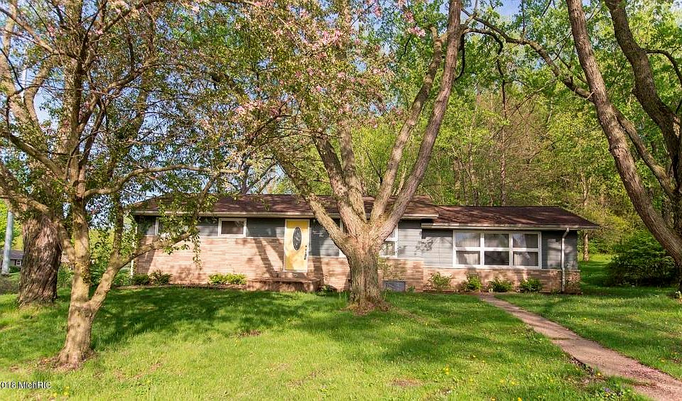 1st image of 401 Holmes Dr