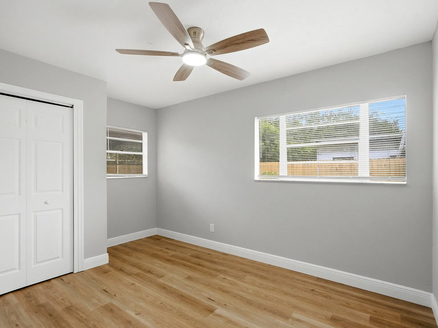 1725 Griflet Road - 1 — Photo 4