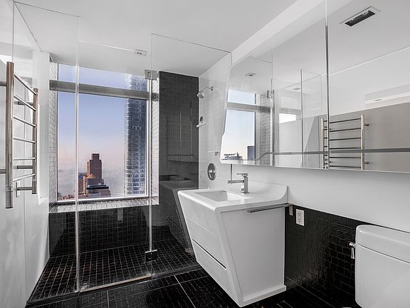 5th image of 123 Washington St APT 50G
