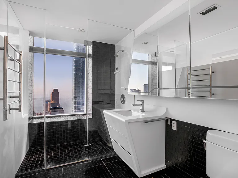 123 Washington St #50G — Photo 5