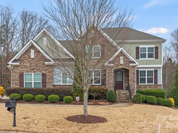 962 Castlewatch Dr, Fort Mill, SC 29708