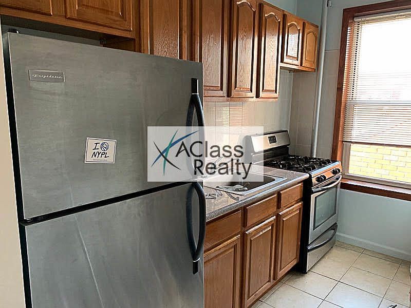 1st image of 2255 33rd St APT 4B