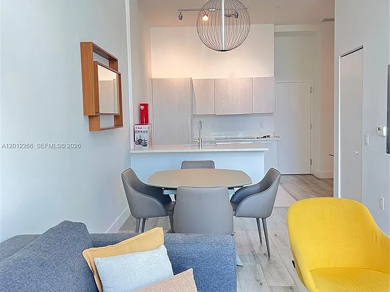 501 NE 31st St #404 — Photo 16