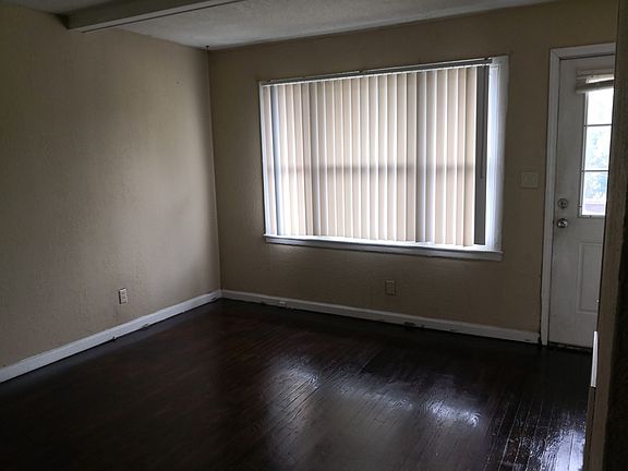 5th image of 1000 Brush Creek Blvd #204