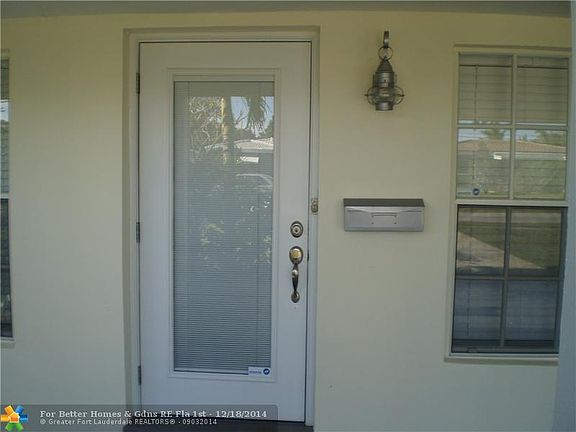 4th image of 4741 NE 4th Ave