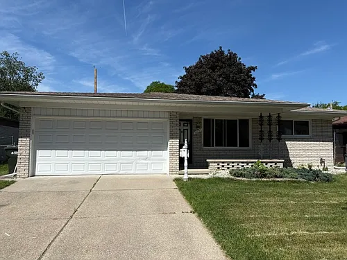 36145 Almont Dr Photo 1
