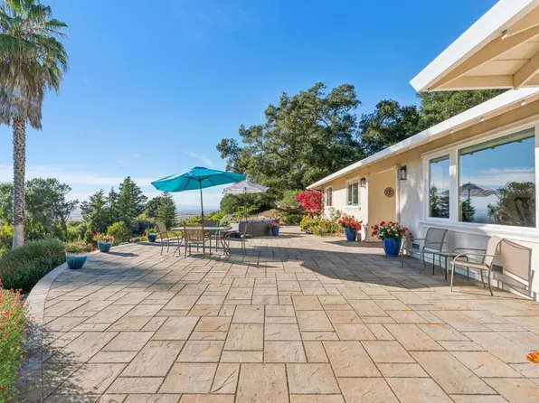 4322 Oakridge Lane, Penngrove, CA 94951