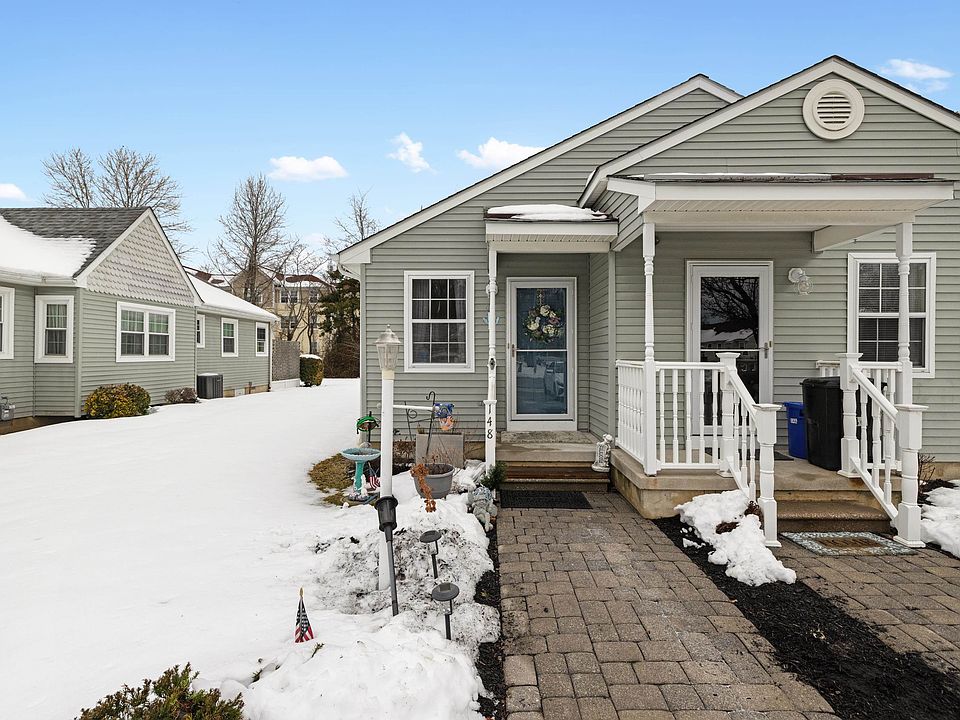 1st image of 148 Lee Ln #148