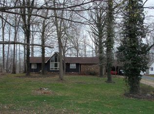 414 Jackson Forest Rd, Paris, TN 38242