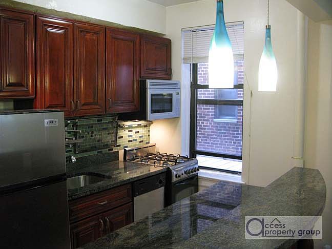 1st image of 98 Park Ter E APT 2E