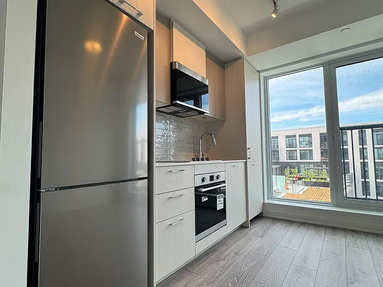 10 Oak St #910 — Photo 6