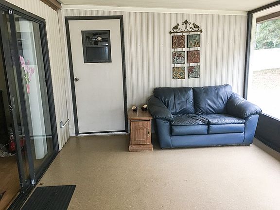SINGLE DOOR TO WORKSHOP AREA