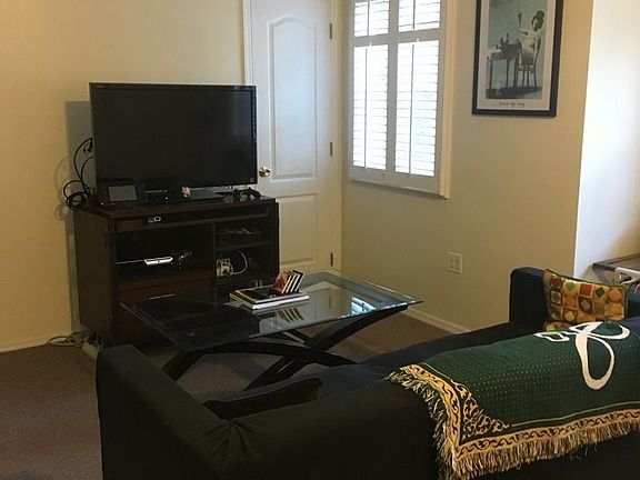 5th image of 5011 30th Ave #1