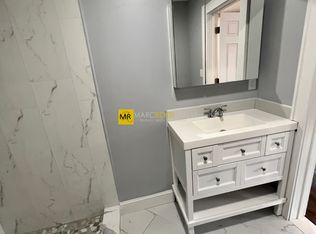 10 Lawrence St #1, Watertown, MA 02472
