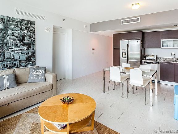 2nd image of 950 Brickell Bay Dr APT 3007