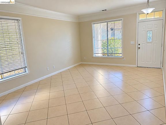 4th image of 517 Eaker Way