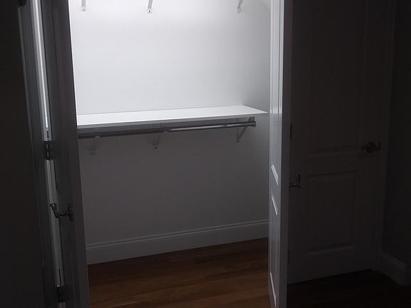 5th image of 1633 Bayshore Ave #1