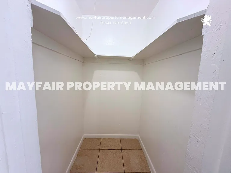 401 NW 43rd St — Photo 30