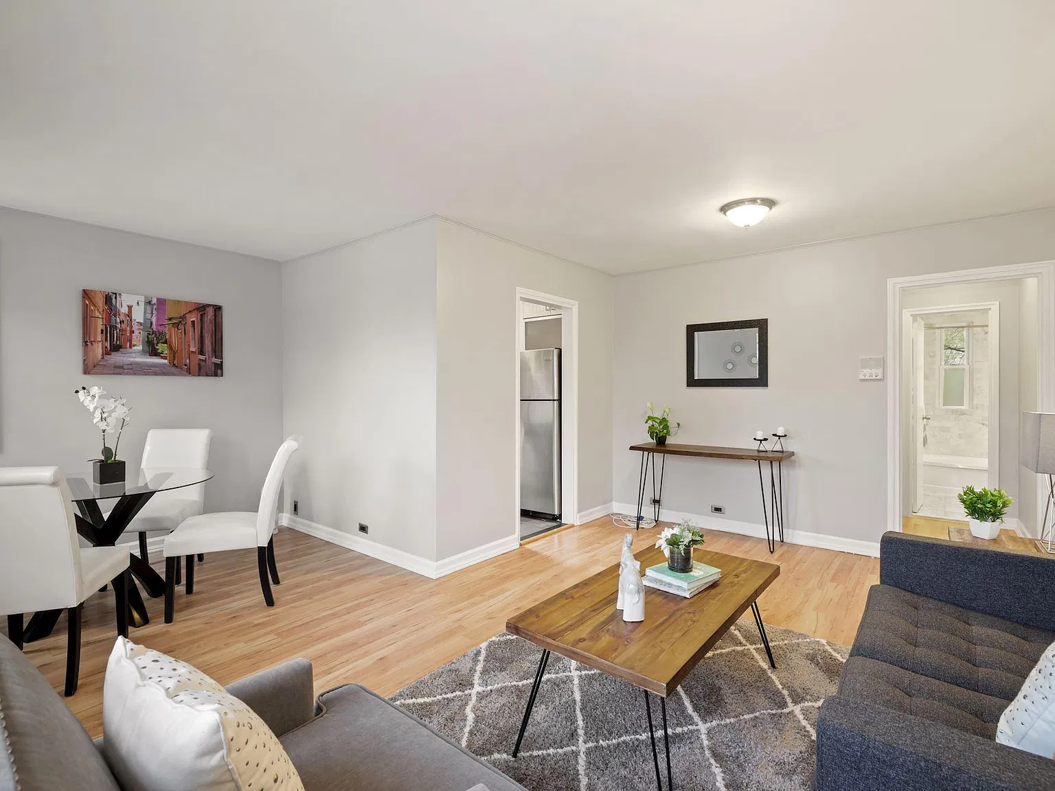 1 bed, 700 sqft, $1,850 — Photo 4