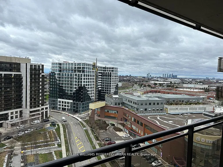 1 De Boers Dr #1515 — Photo 4
