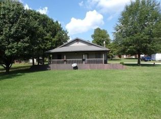 70 Green Hills Ct, Slaughters, KY 42456